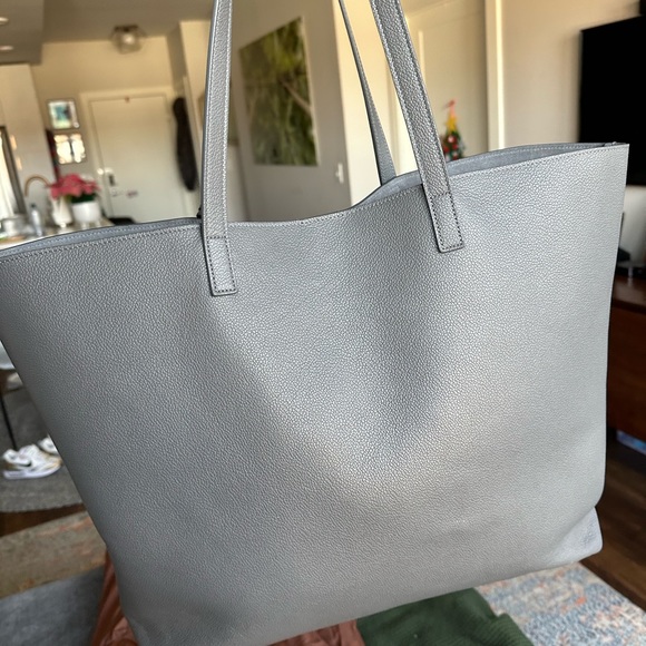 SHOPPING SAINT LAURENT N/S IN SUPPLE LEATHER - Picture 6 of 6